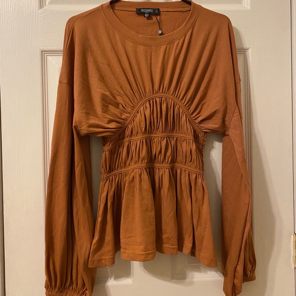 Cute ruched shirt
